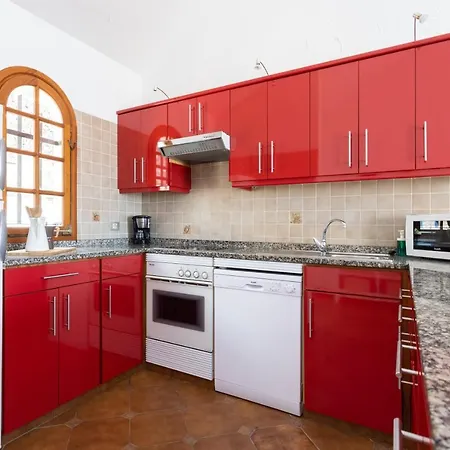 Casa Limon - Ocean View - Bbq - Garden - Terrace - Free Wifi - Child & Pet-Friendly - 2 Bedrooms - 6 People Poris de Abona